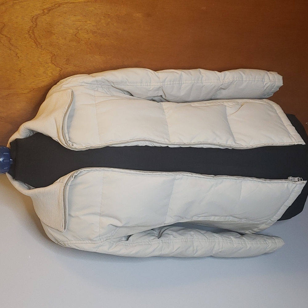 Gap down jacket